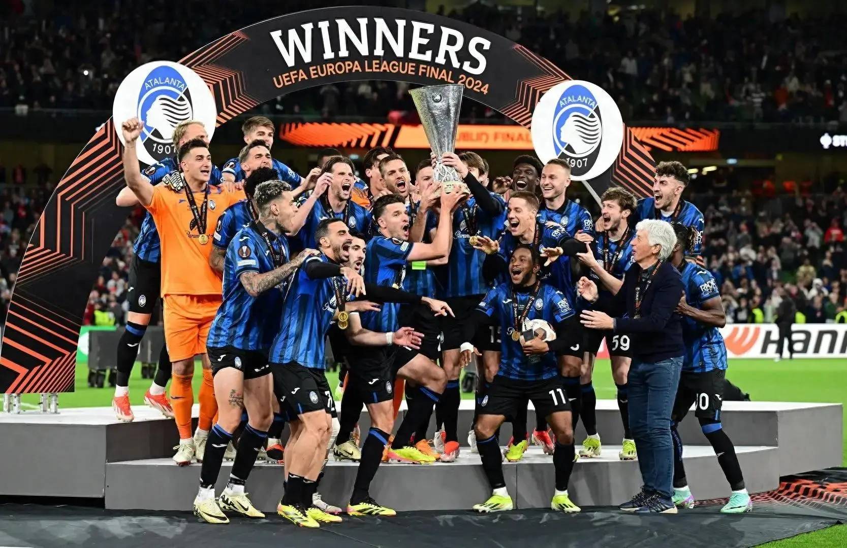 c7娱乐官网-中国足球联赛赛事全面升温，球队实力暴涨(今日足球比赛赛程表)